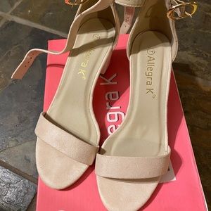 Beige Allegra K Heels - Size 7